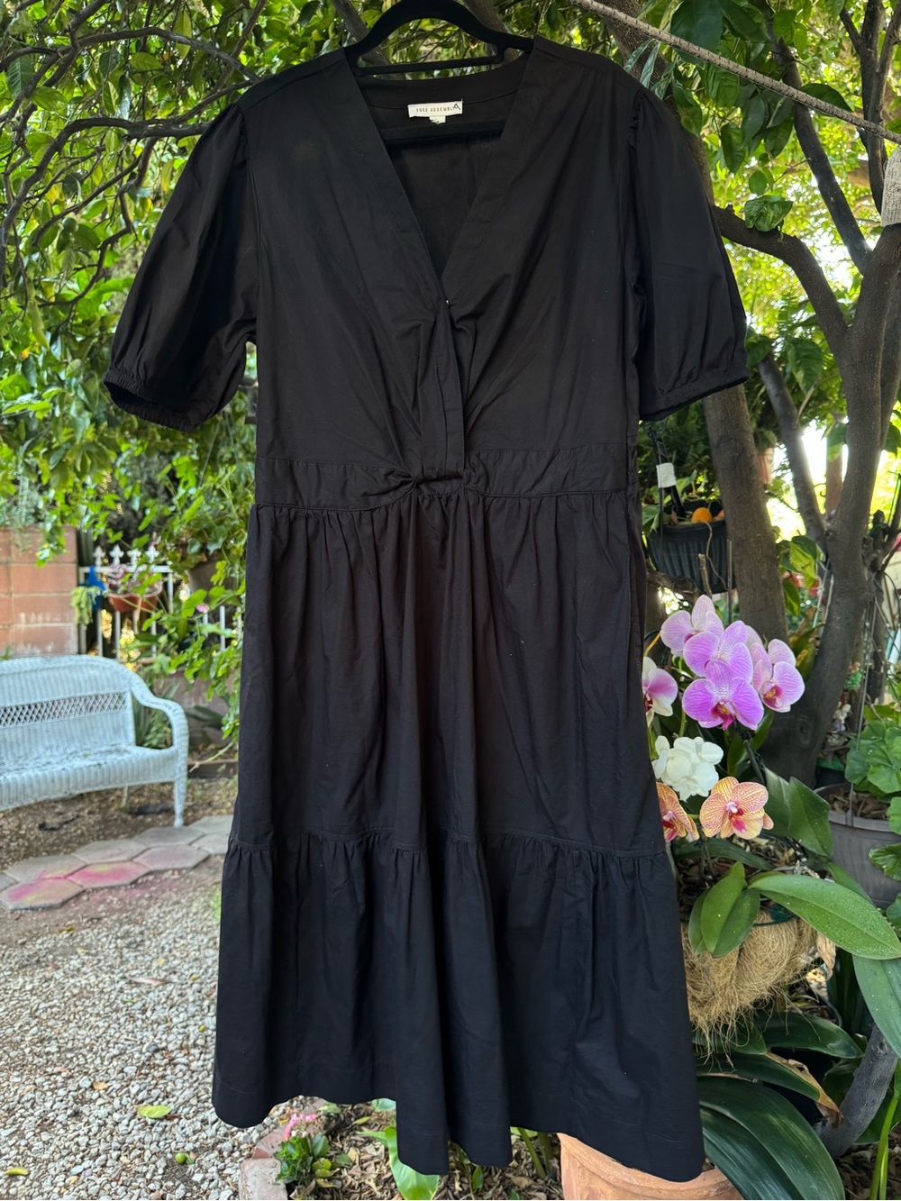 100% cotton Black V-Neck Tiered midi Dress - Women's